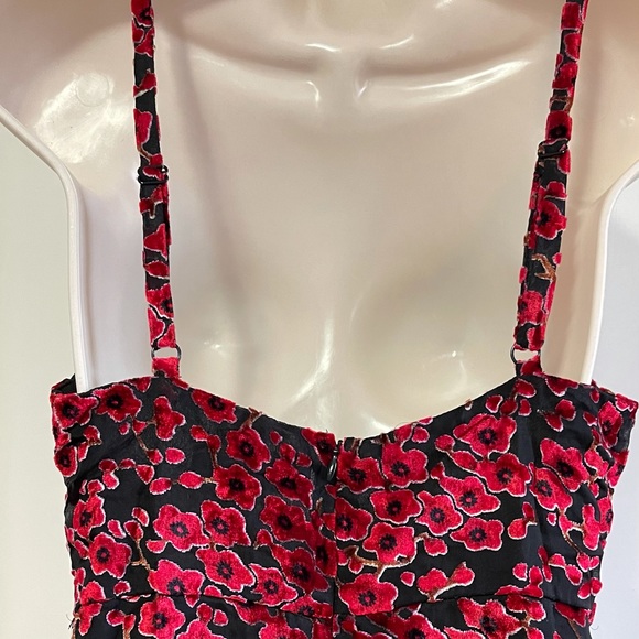 Black and Red Floral Print Burnout Velvet Midi Dress - Picture 2 of 6